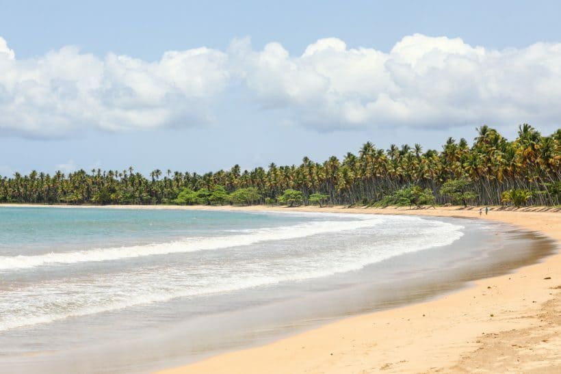 praia de Garapua ilha de Tinharé